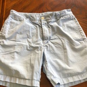 Blue vineyard vine men’s shorts